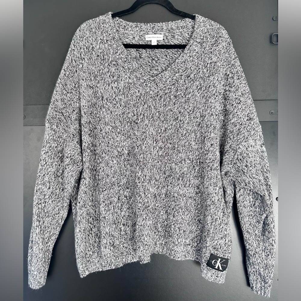 Calvin Klein Women's V-Neck Sweater